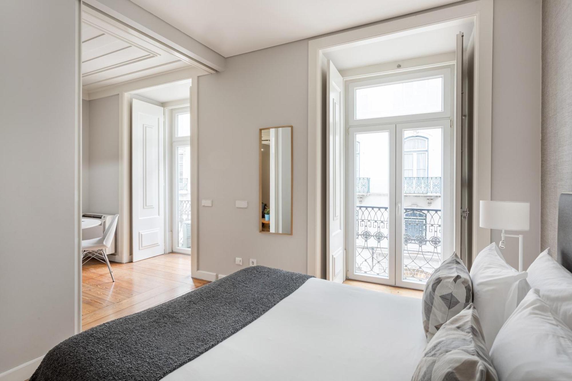 Trendy Chiado Flat Apartment Lisbon Luaran gambar